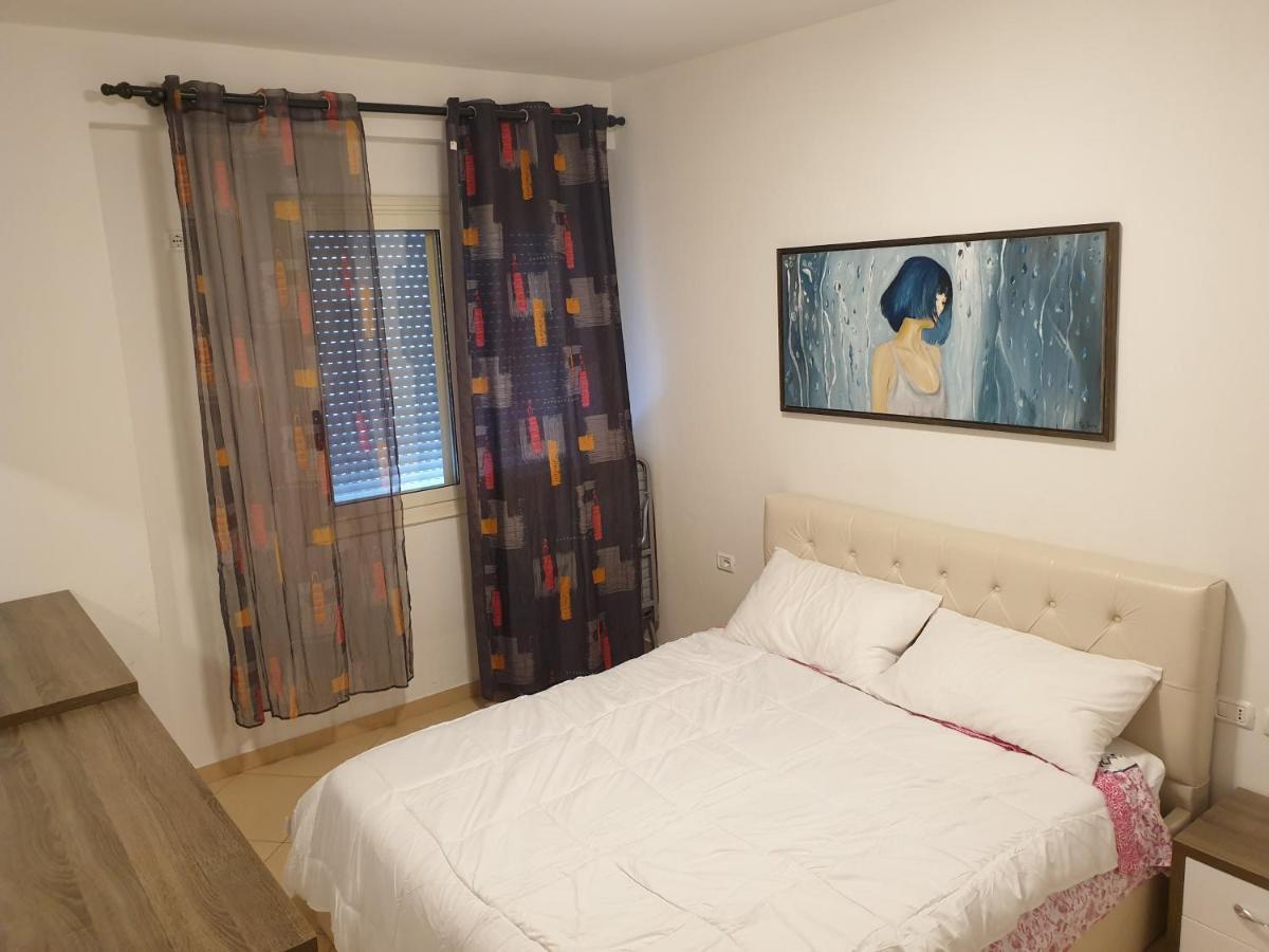 Asta Apartments Free Private Parking Vlorë Buitenkant foto