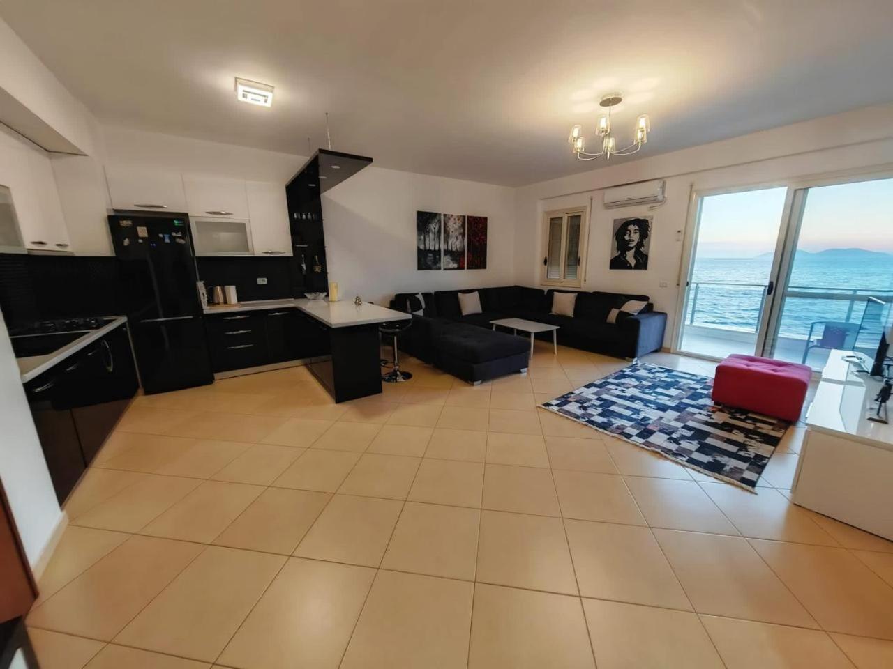 Asta Apartments Free Private Parking Vlorë Buitenkant foto